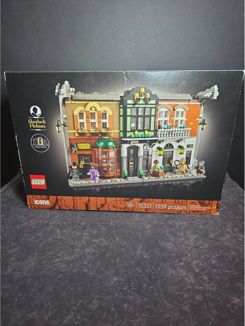 LEGO-10351 Sherlock Holmes Book Nook - New/Unopened